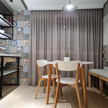 Tam Serviced Studio Apartment Myslym Shyri No1 Tiranë Luaran gambar
