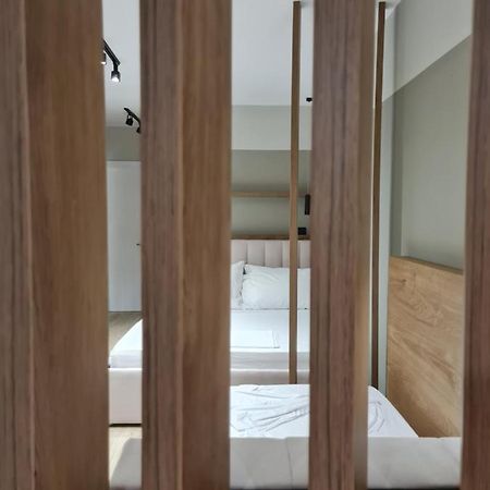 Tam Serviced Studio Apartment Myslym Shyri No1 Tiranë Luaran gambar