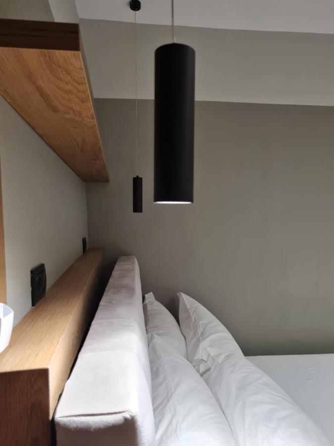 Tam Serviced Studio Apartment Myslym Shyri No1 Tiranë Luaran gambar