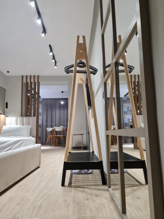 Tam Serviced Studio Apartment Myslym Shyri No1 Tiranë Luaran gambar
