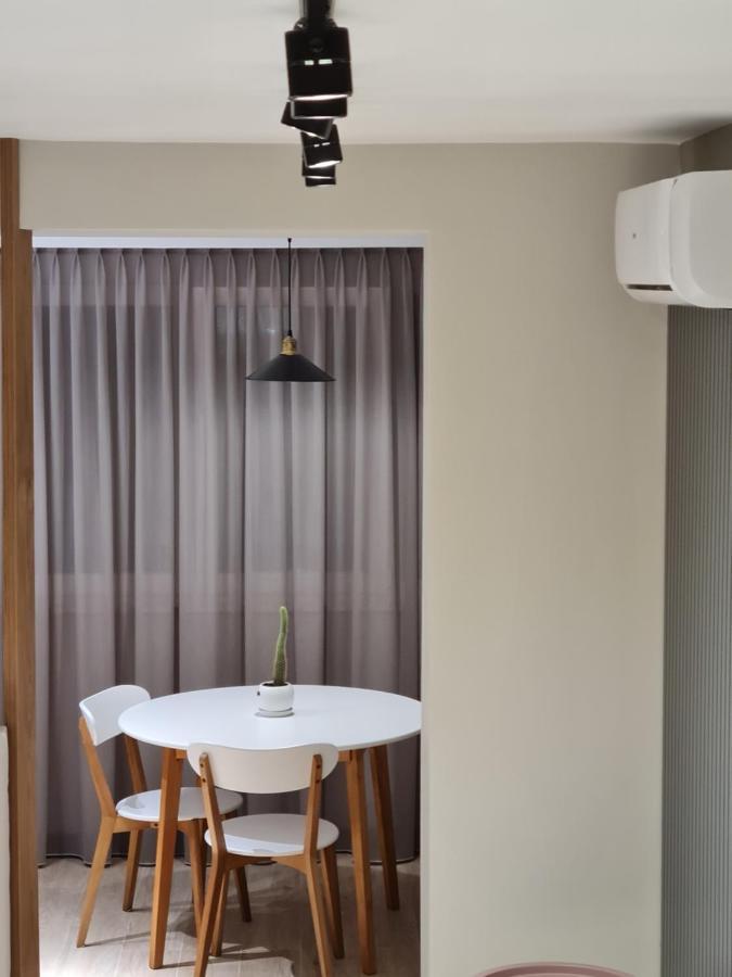 Tam Serviced Studio Apartment Myslym Shyri No1 Tiranë Luaran gambar