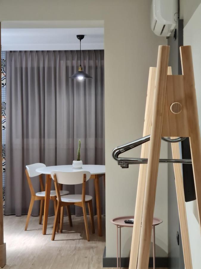 Tam Serviced Studio Apartment Myslym Shyri No1 Tiranë Luaran gambar