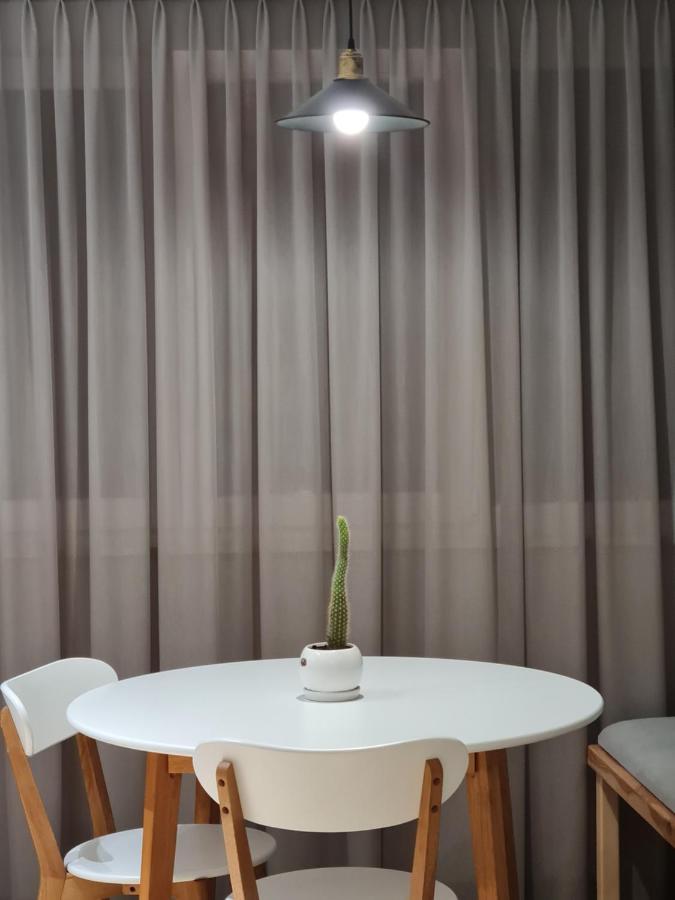 Tam Serviced Studio Apartment Myslym Shyri No1 Tiranë Luaran gambar